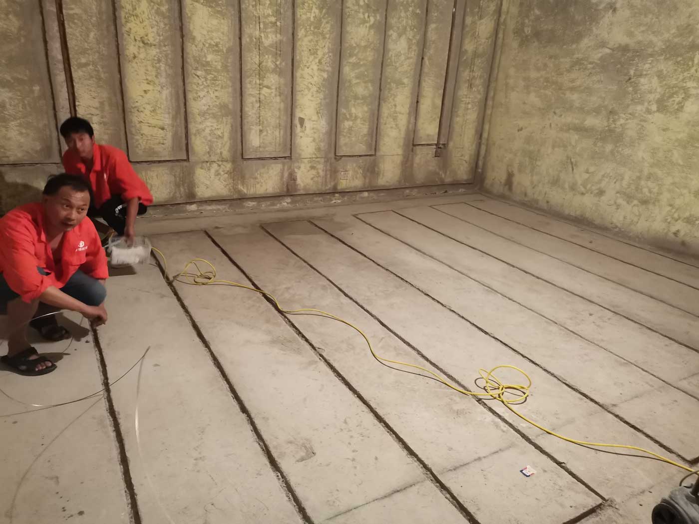 别墅地下室潮湿怎么办?防潮处理方案